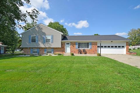 688 Hillview Dr, Cincinnati, OH 45245 photo 1