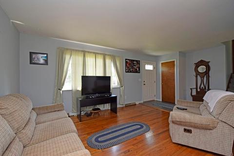 688 Hillview Dr, Cincinnati, OH 45245 photo 4