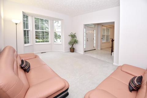 525 Park Pl, Cincinnati, OH 45244 photo 6