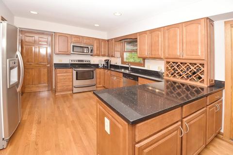 4911 Pine Needle Ct, Cincinnati, OH 45244 photo 6
