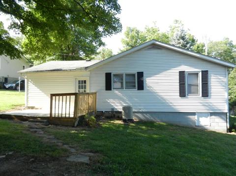 212 Grant Ave, Georgetown, OH 45121 photo 3