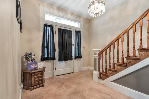 934 Kirbert Ave, Cincinnati, OH 45205 photo 2
