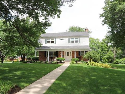 444 Riddle Rd, Cincinnati, OH 45220 photo 1