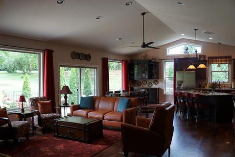 8270 Springvalley Dr, Cincinnati, OH 45236 photo 4