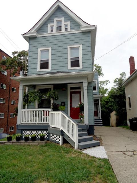 698 Riddle Rd, Cincinnati, OH 45220 photo 1