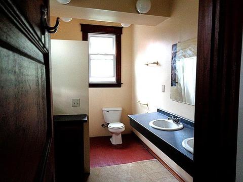 698 Riddle Rd, Cincinnati, OH 45220 photo 10