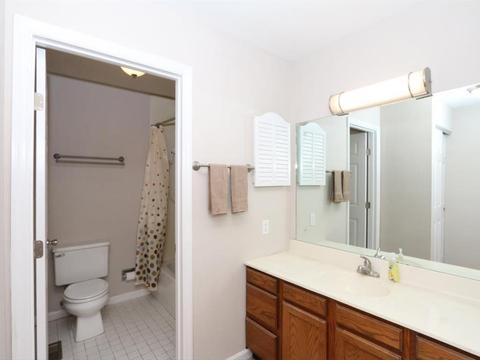 9042 Winton Rd, Cincinnati, OH 45231 photo 12