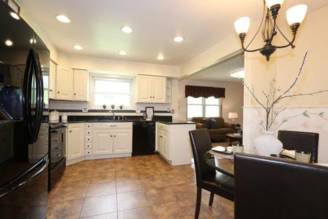 7445 Baywind Dr, Montgomery, OH 45242 photo 8