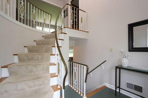 7445 Baywind Dr, Montgomery, OH 45242 photo 3