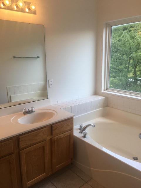 2422 Buddleia Ct, Cincinnati, OH 45239 photo 11