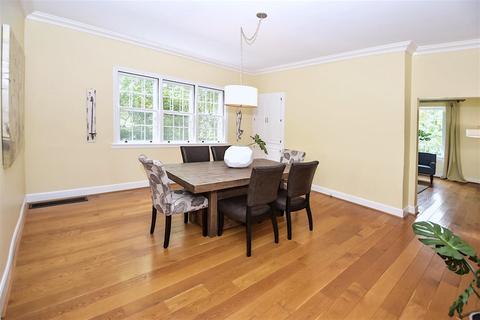 3529 Observatory Ave, Cincinnati, OH 45208 photo 10