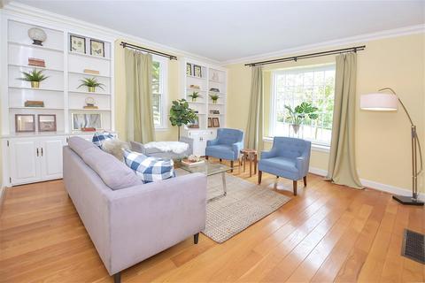 3529 Observatory Ave, Cincinnati, OH 45208 photo 2