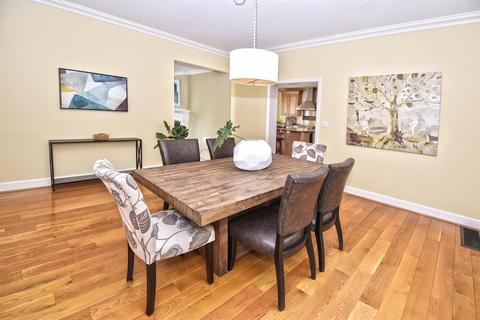 3529 Observatory Ave, Cincinnati, OH 45208 photo 11