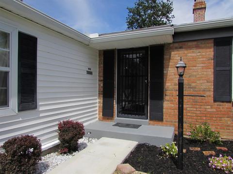 4518 Hunt Rd, Blue Ash, OH 45242 photo 2
