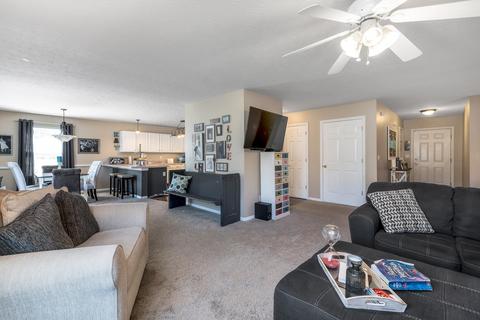 330 Cornerstone Dr, Monroe, OH 45050 photo 3