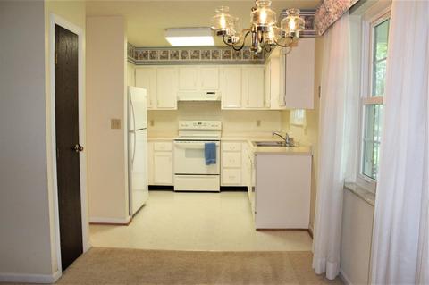 1459 Pinebluff Ln, Cincinnati, OH 45255 photo 4