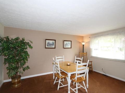 714 Winding Way, Cincinnati, OH 45245 photo 2