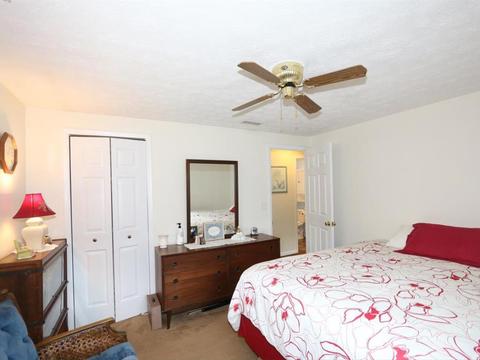 714 Winding Way, Cincinnati, OH 45245 photo 10