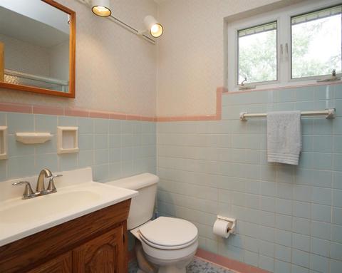 6878 Edmar Ct, Cincinnati, OH 45239 photo 12