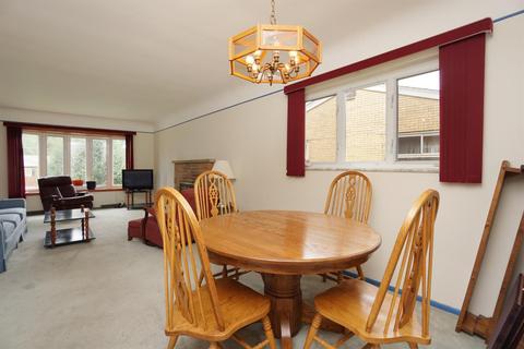 6878 Edmar Ct, Cincinnati, OH 45239 photo 7