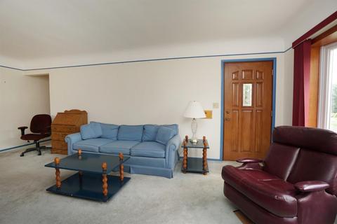 6878 Edmar Ct, Cincinnati, OH 45239 photo 3