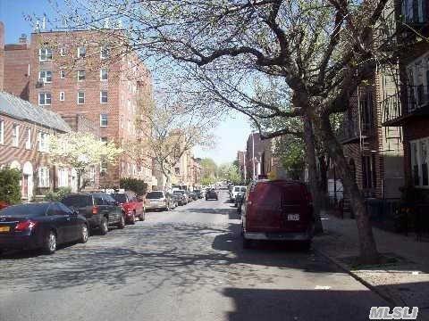 2356 Devils Backbone Rd, Cincinnati, OH 45233 photo 3