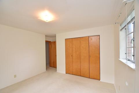 1016 Springbrook Dr, Cincinnati, OH 45224 photo 13