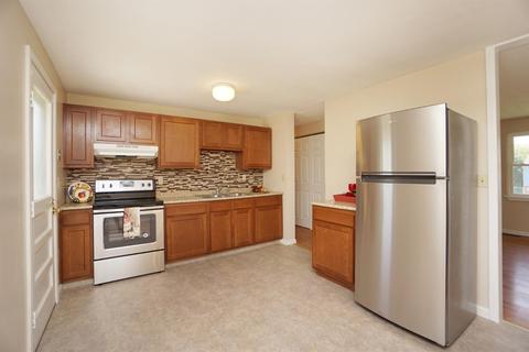 955 Harrogate Ct, Forest Park, OH 45240 photo 7