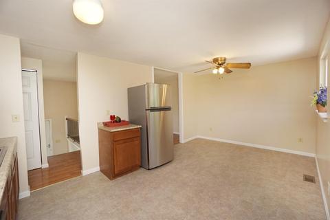 955 Harrogate Ct, Forest Park, OH 45240 photo 9