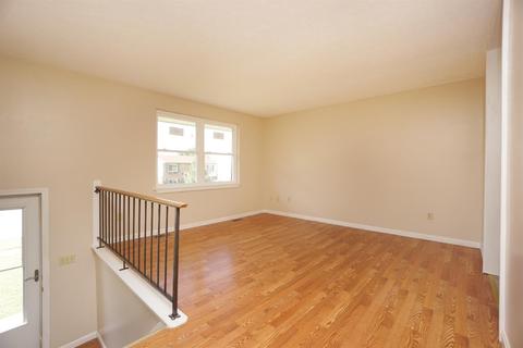 955 Harrogate Ct, Forest Park, OH 45240 photo 5