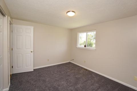 955 Harrogate Ct, Forest Park, OH 45240 photo 12