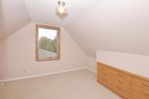 3154 Markbreit Ave, Cincinnati, OH 45209 photo 12