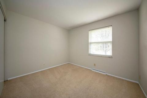 8392 Summitridge Dr, Cincinnati, OH 45255 photo 13