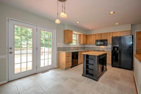 8392 Summitridge Dr, Cincinnati, OH 45255 photo 6