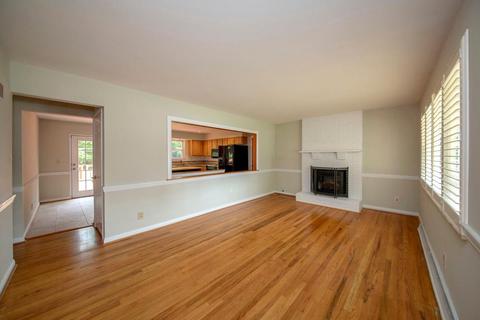 8392 Summitridge Dr, Cincinnati, OH 45255 photo 3