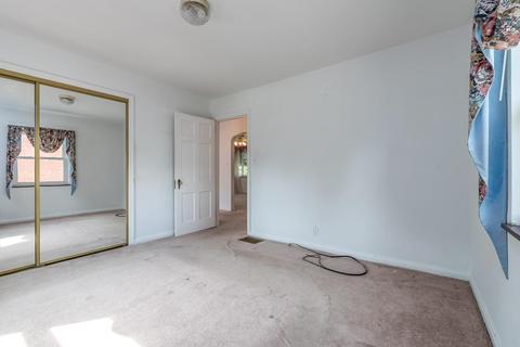 966 Summit Ave, Glendale, OH 45246 photo 12