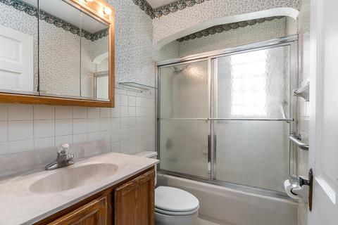 966 Summit Ave, Glendale, OH 45246 photo 15