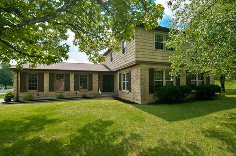 1513 Acreview Dr, Cincinnati, OH 45240 photo 1