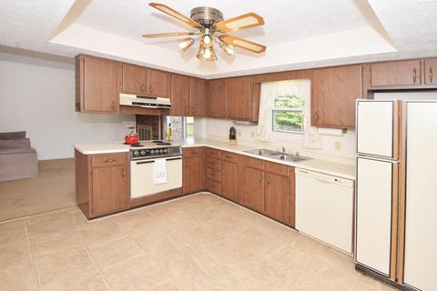 1030 Ironstone Dr, Forest Park, OH 45240 photo 11