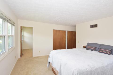 1030 Ironstone Dr, Forest Park, OH 45240 photo 13