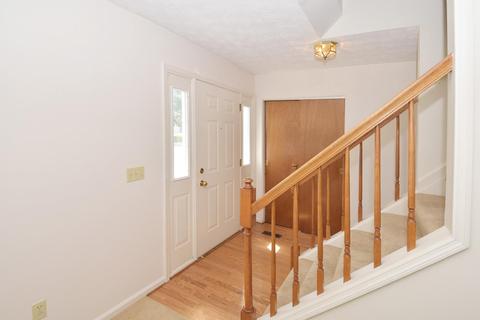 1030 Ironstone Dr, Forest Park, OH 45240 photo 6