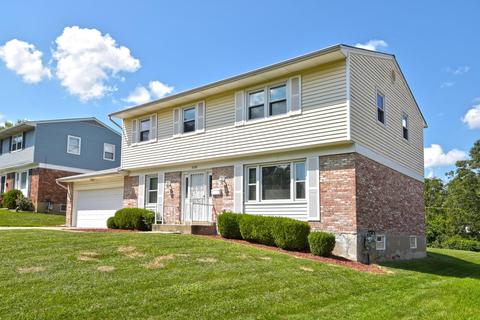 1030 Ironstone Dr, Forest Park, OH 45240 photo 2