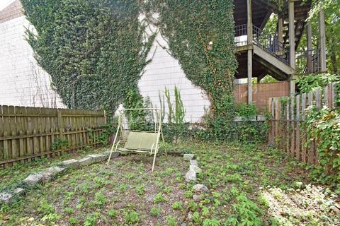 951 Hatch St, Cincinnati, OH 45202 photo 24