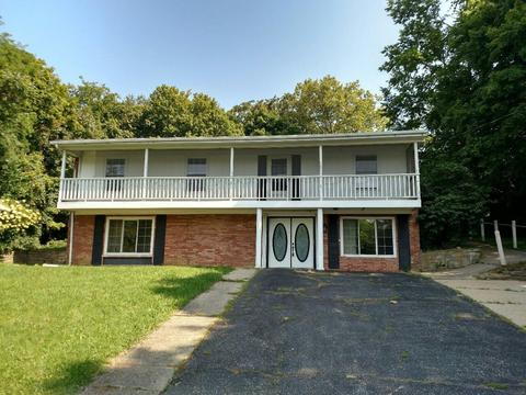 584 Hal Cor Ln, Cincinnati, OH 45255 photo 2