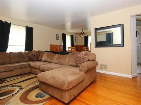 3392 Kathy Ln, Cincinnati, OH 45238 photo 3
