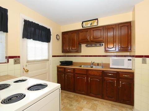 3392 Kathy Ln, Cincinnati, OH 45238 photo 9