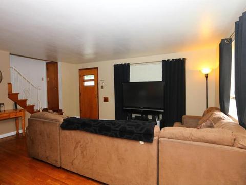 3392 Kathy Ln, Cincinnati, OH 45238 photo 4