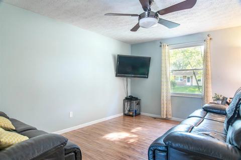 10311 Hawkhurst Dr, Cincinnati, OH 45231 photo 2