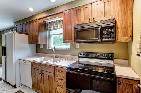 2597 Struble Rd, Cincinnati, OH 45231 photo 4