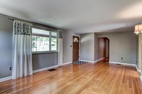 2597 Struble Rd, Cincinnati, OH 45231 photo 2
